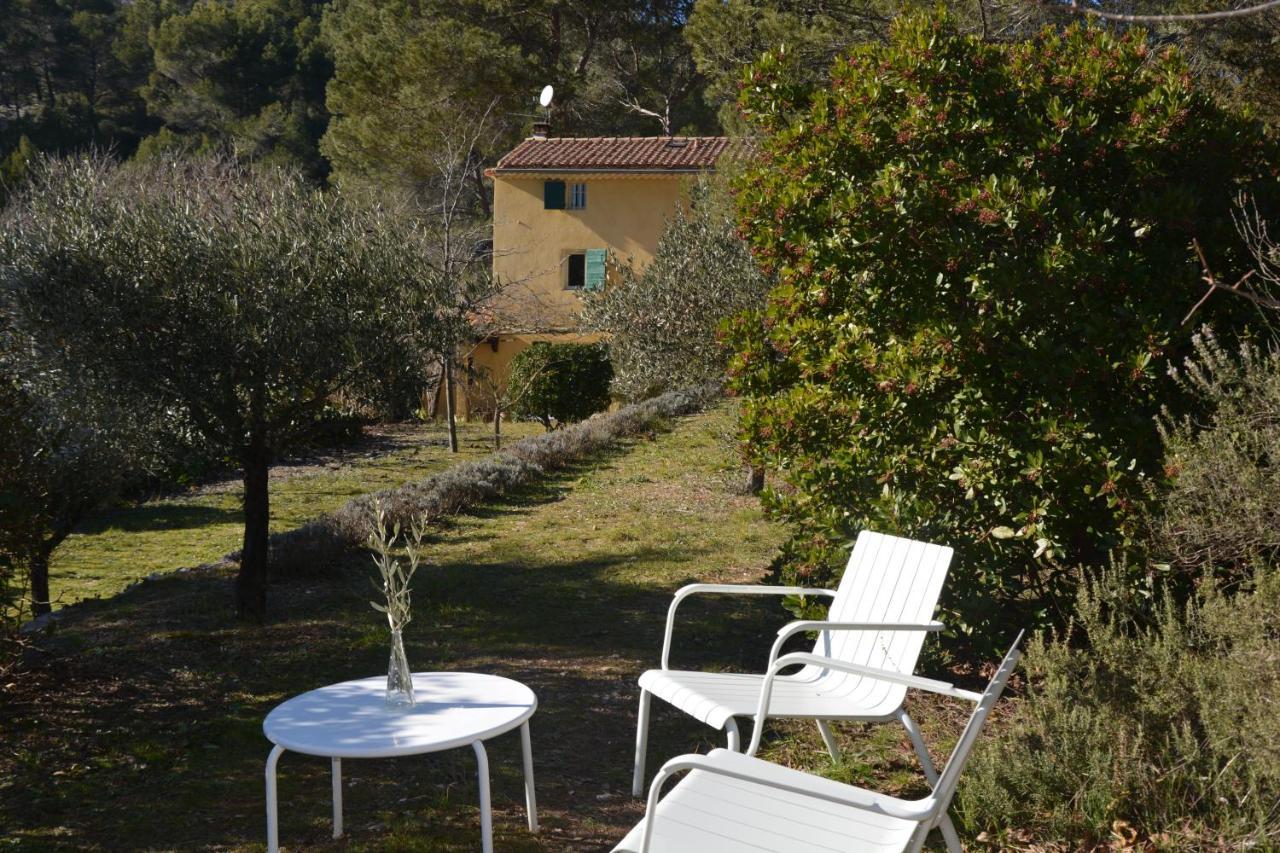 Villa Les Aludes La Destrousse Exterior foto